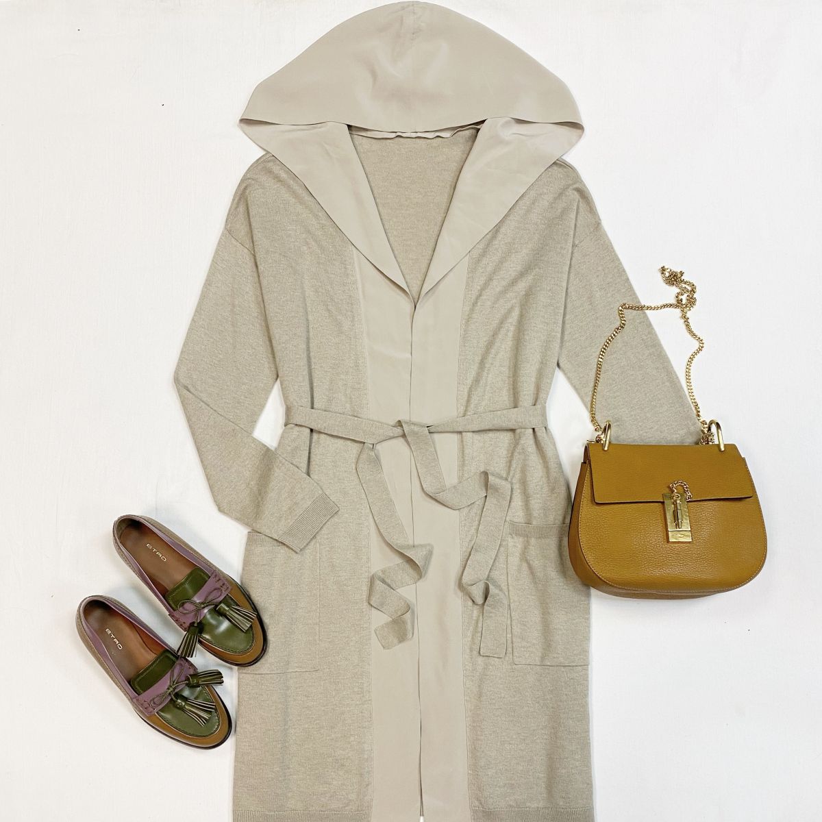 Кардиган Max Mara размер 38 цена 7 693 рубЛоферы Tods размер 36 цена 18 462 рубСумка Chloe
