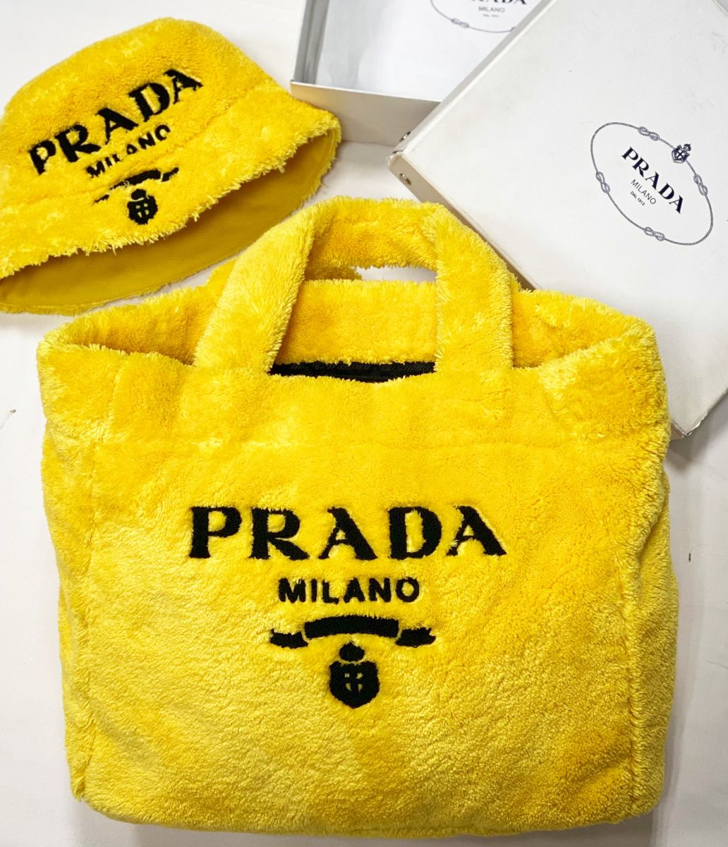 Сумка Prada размер 40/35 цена 46 965 руб 
