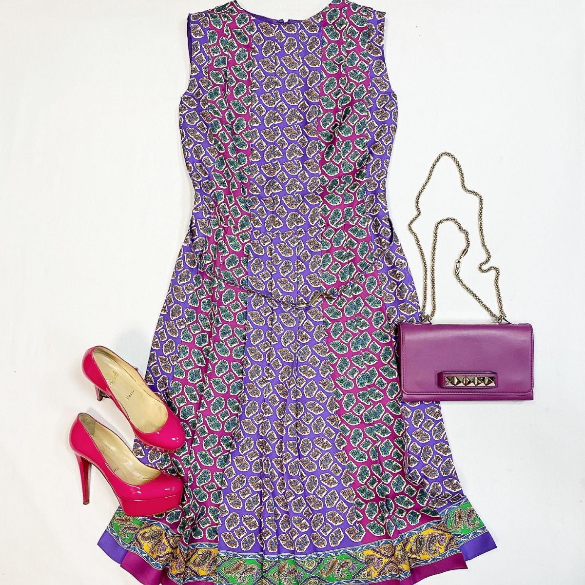 Платье / шёлк / Ralph Lauren размер 16 цена 61 540 руб Туфли Louboutin размер 37.5 цена 7 693 руб Сумка Valentino