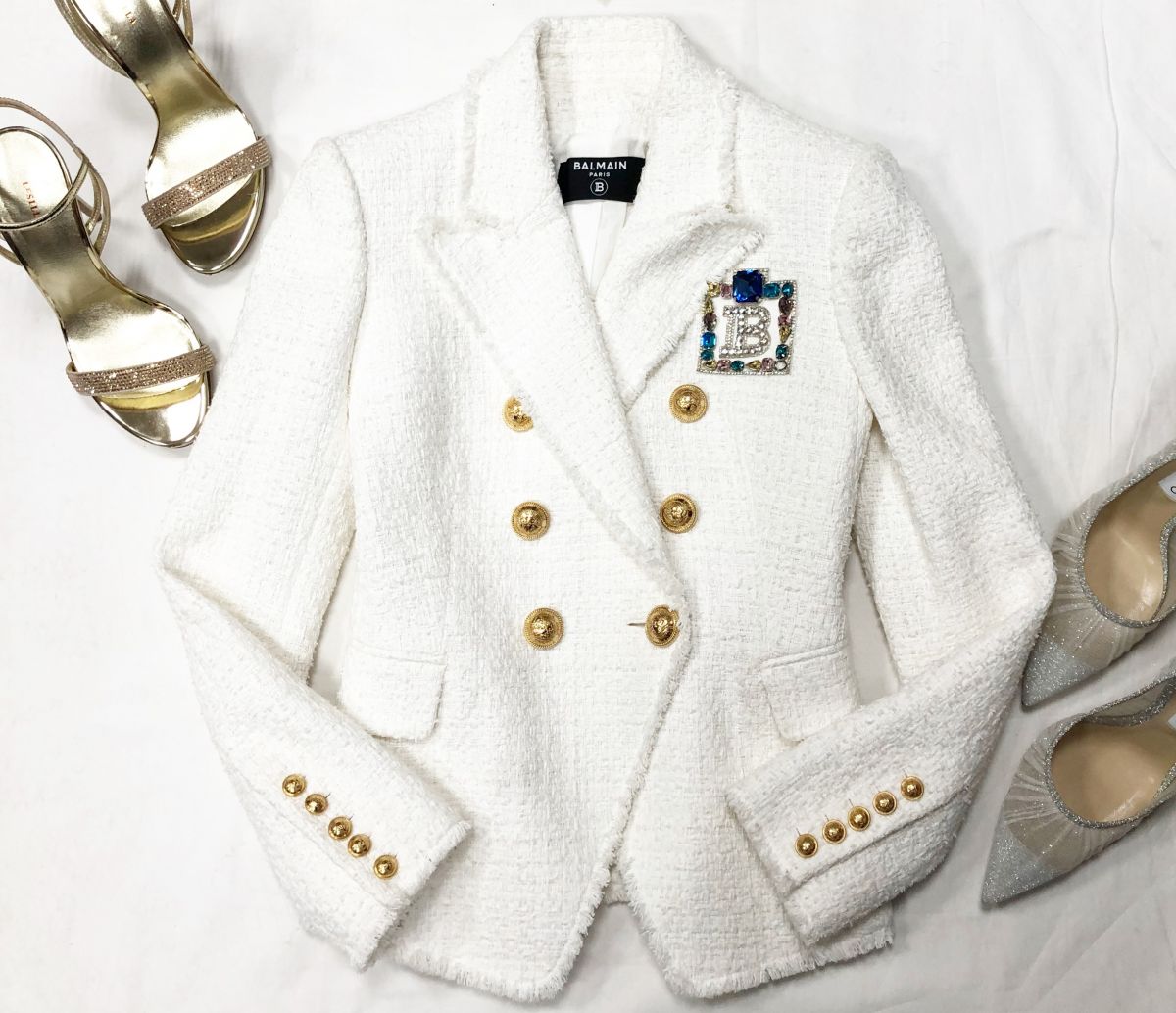 Жакет /твид/ декоративные элементы / BALMAIN
Размер 38 цена 62 
620 руб