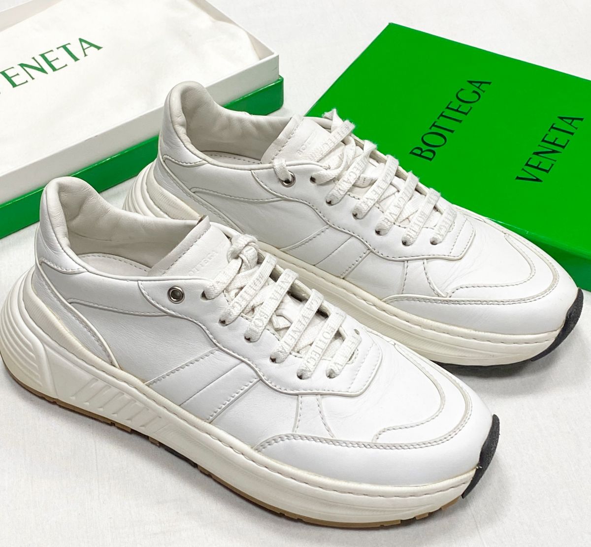 Кроссовки Bottega Veneta размер 40.5 цена 12 524 руб
