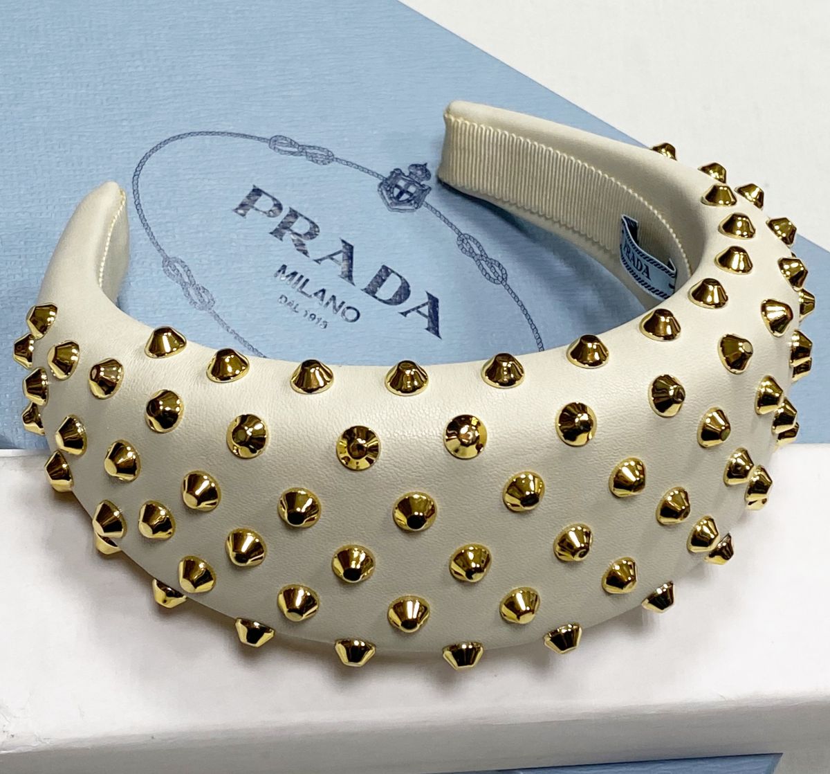 Ободок Prada цена 15 655 руб