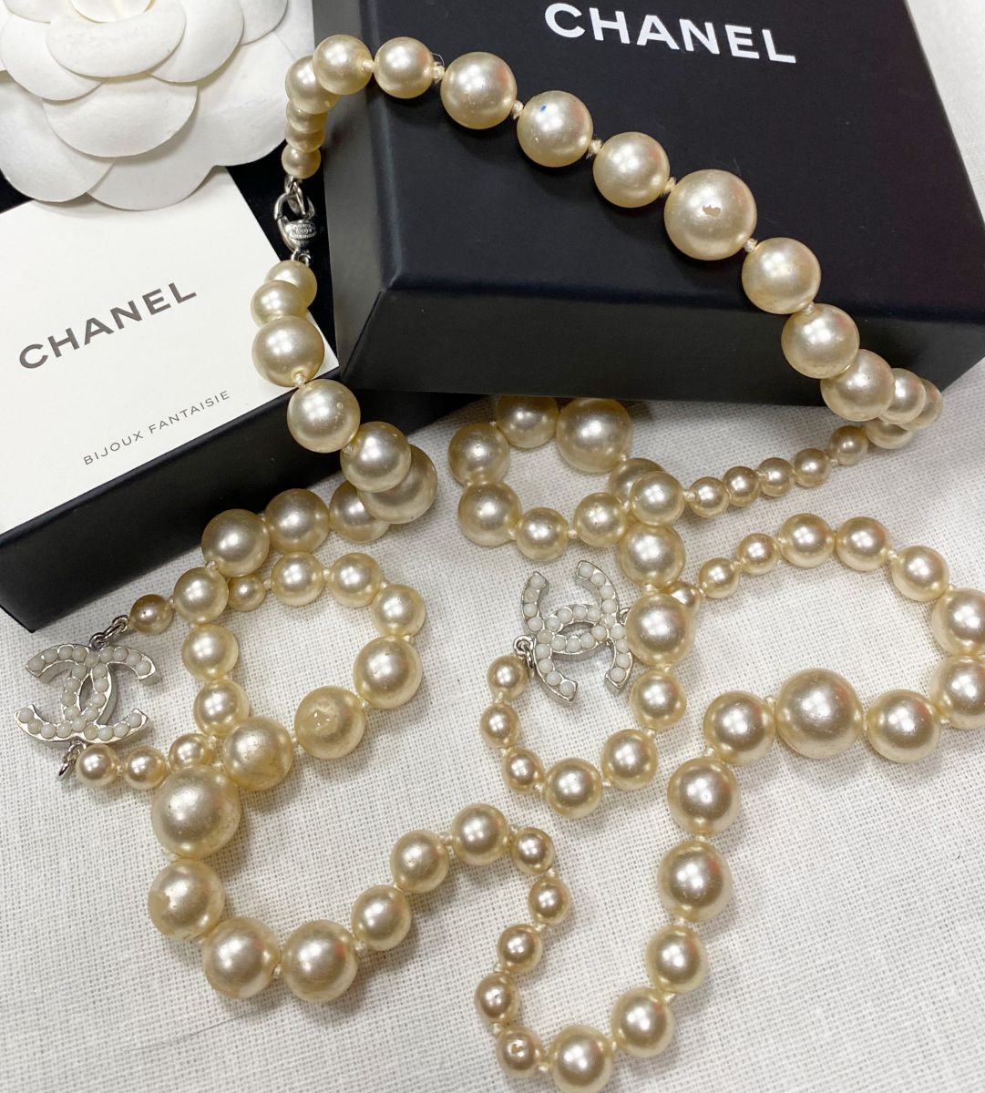 Бусы Chanel цена 31 310 руб