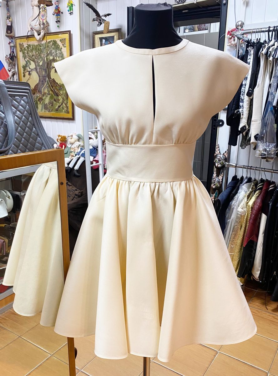 Платье Christian Dior размер 40 цена 54 793 руб