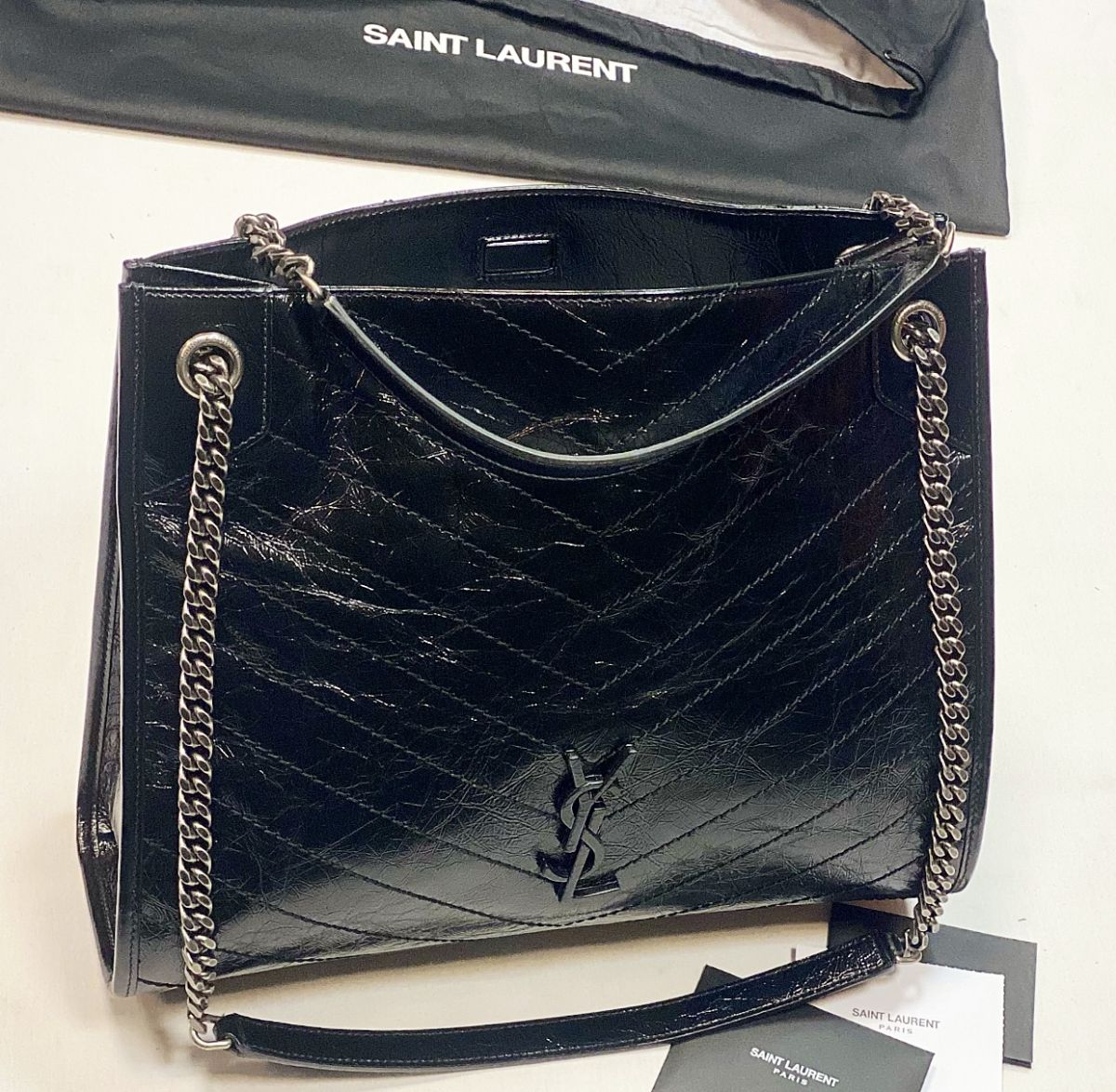 Сумка Saint Laurent размер 35/27 цена 92 310 руб / карточки / 