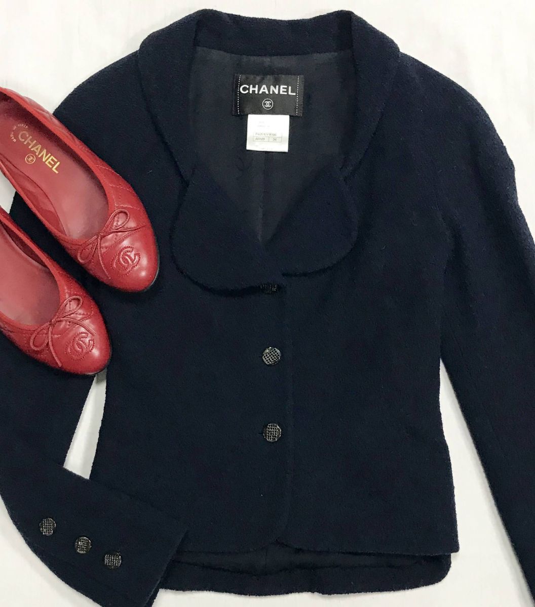 Жакет Chanel размер 34 цена 62 620 руб
Балетки Chanel размер 36.5 цена 39 138 руб