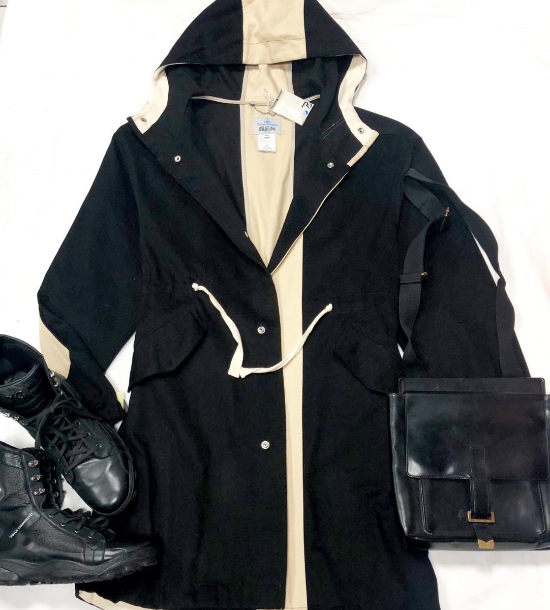 #Mechtamen
Плащ VIVIENN WESTWOOD размер XL цена 23 463 руб /новый с ценником/
