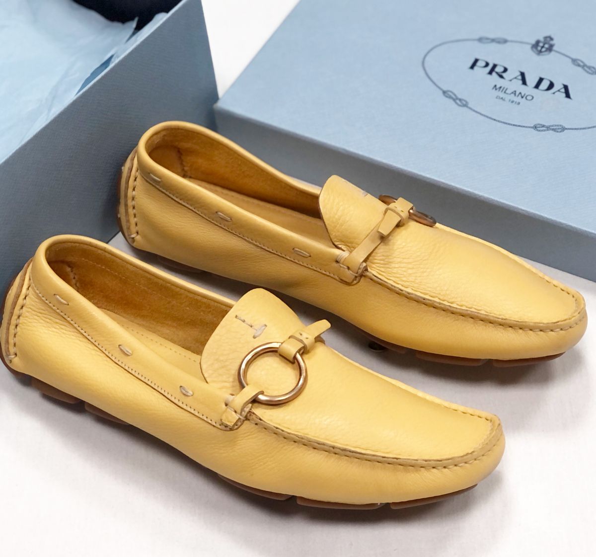 Мокасины Prada размер 37 цена 7 828 руб
