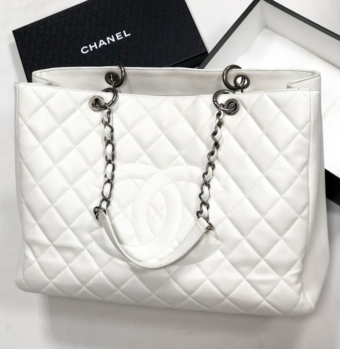 Сумка Chanel размер 45/32 цена 156 550 руб