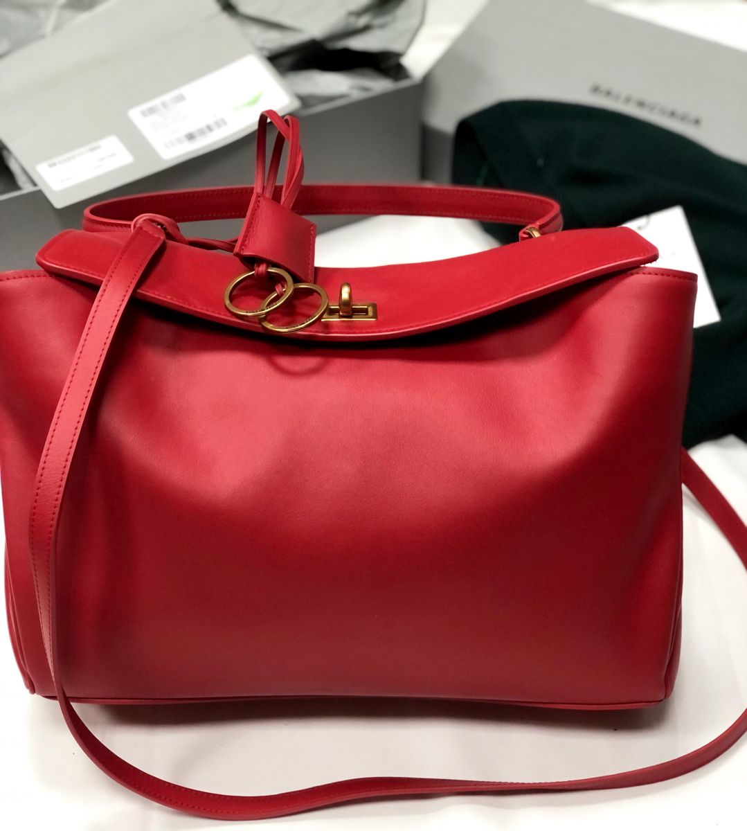 Сумка BALENCIAGA размер большой цена 203 515 руб 