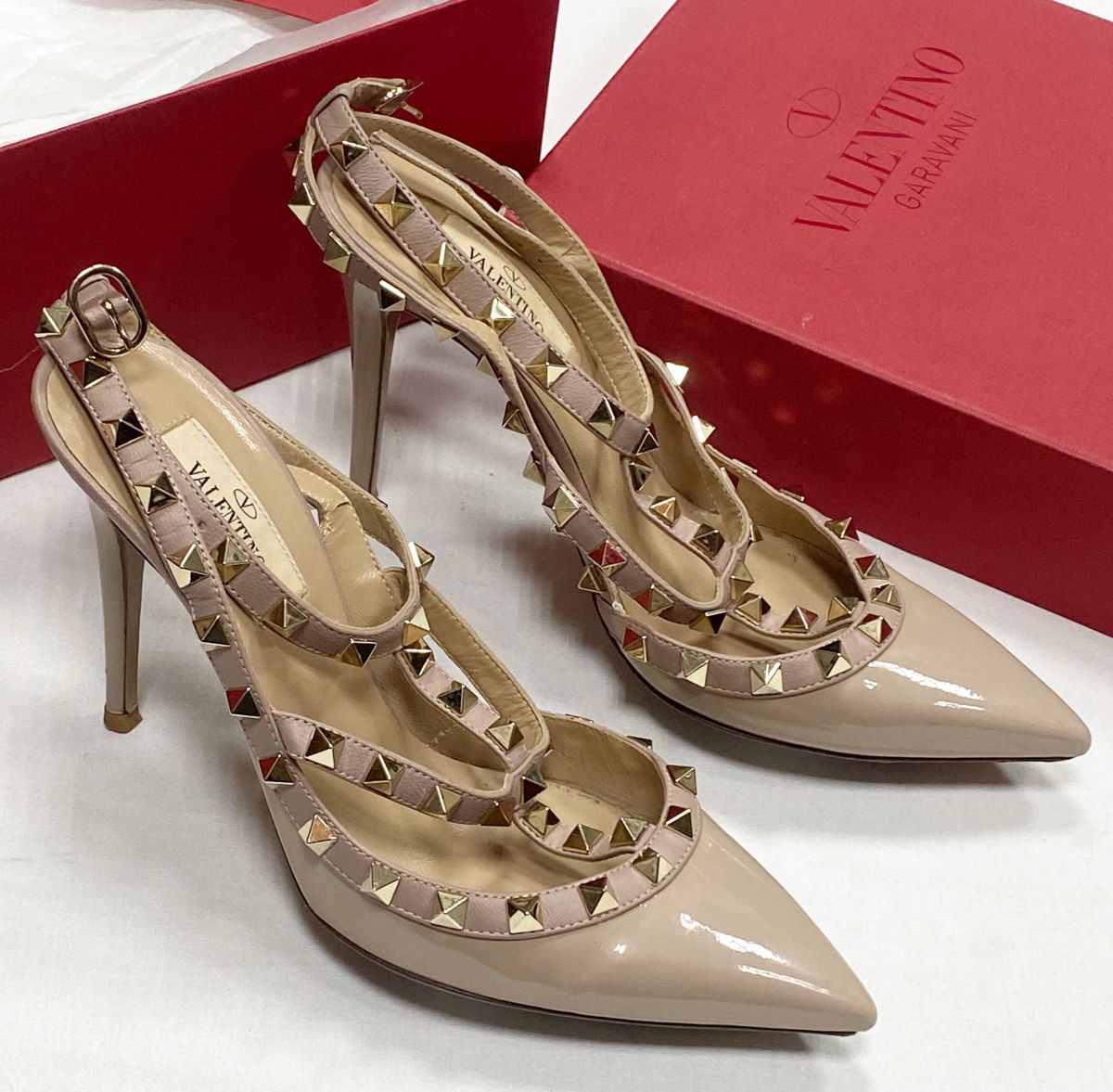 Босоножки Valentino размер 37.5 цена 15 655 руб