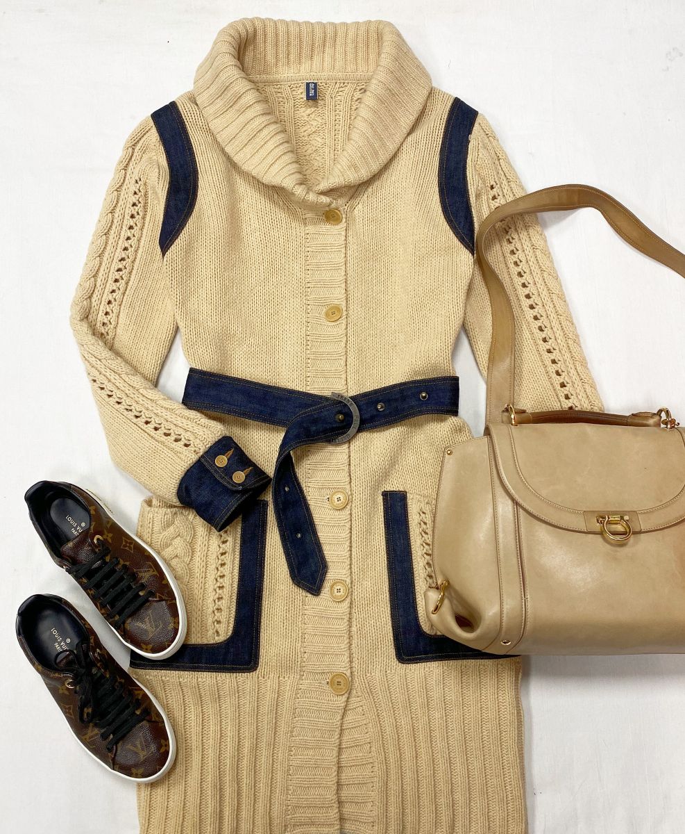 Кардиган Jean Paul Gaultier размер M цена 23 483 рубКеды Louis Vuitton размер 36 цена 31 310 руб Сумка Salvatore Ferragamo