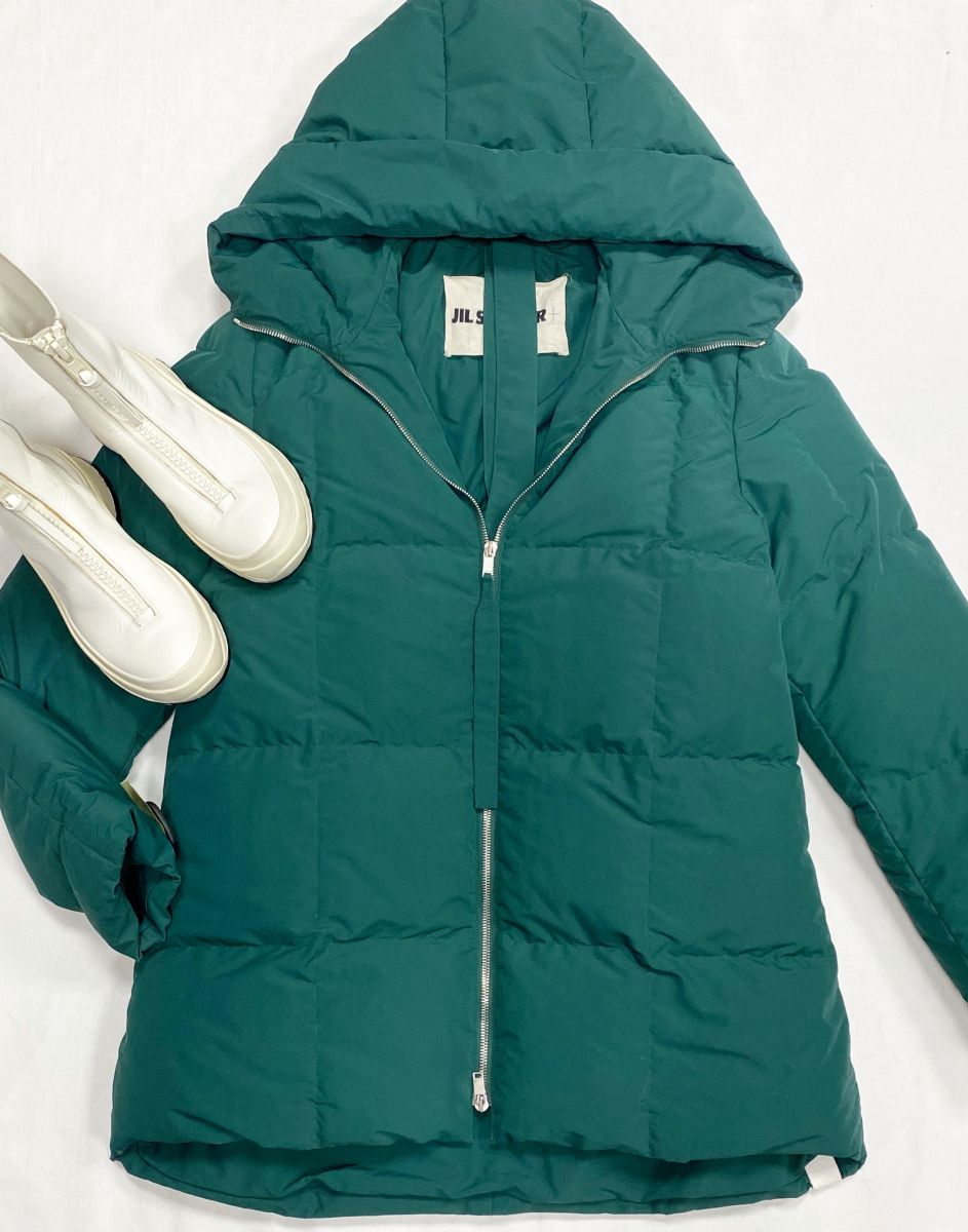 Пуховик Jil Sander размер 36 цена 46 965 руб
Ботинки Jil Sander размер 36 цена 15 655 руб