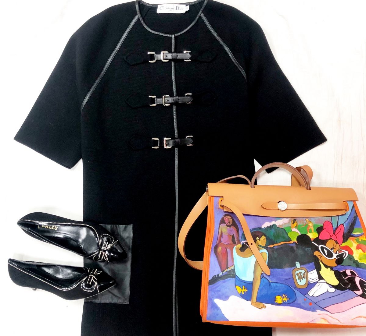 Пальто Christian Dior размер M цена 46 965 руб 
Туфли BALLY размер 39
Цена 15 655 руб /новые/ 
Сумка Hermès