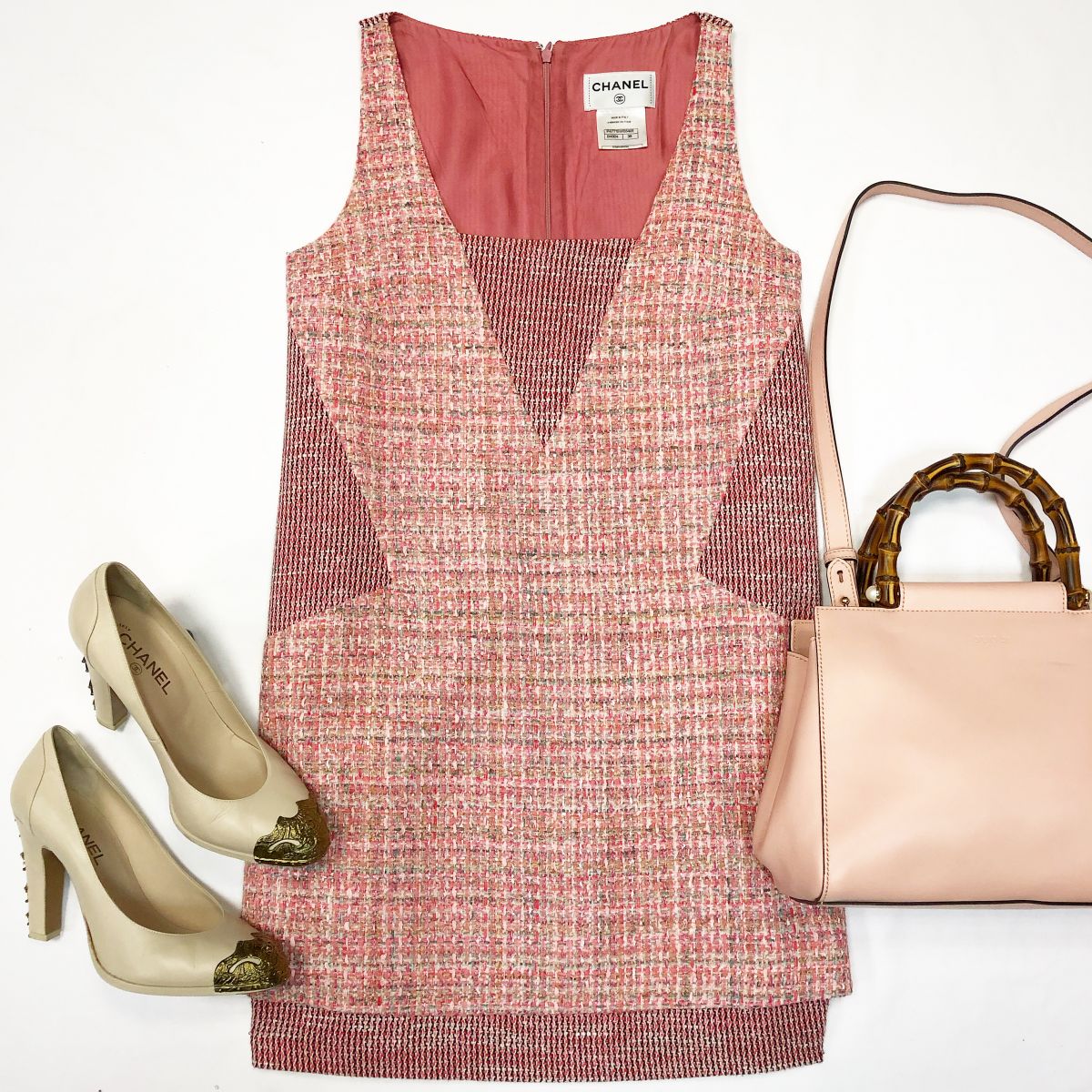Платье / твид / Chanel  размер 38 цена 46 155 руб Туфли Chanel  размер 40 цена 23 078 руб Сумка Gucci 