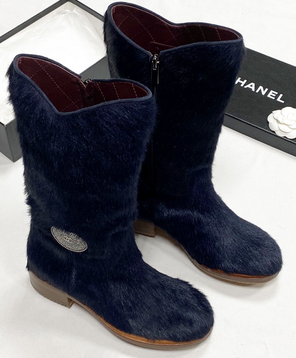 Сапоги Chanel размер 38 цена 31 310 руб

