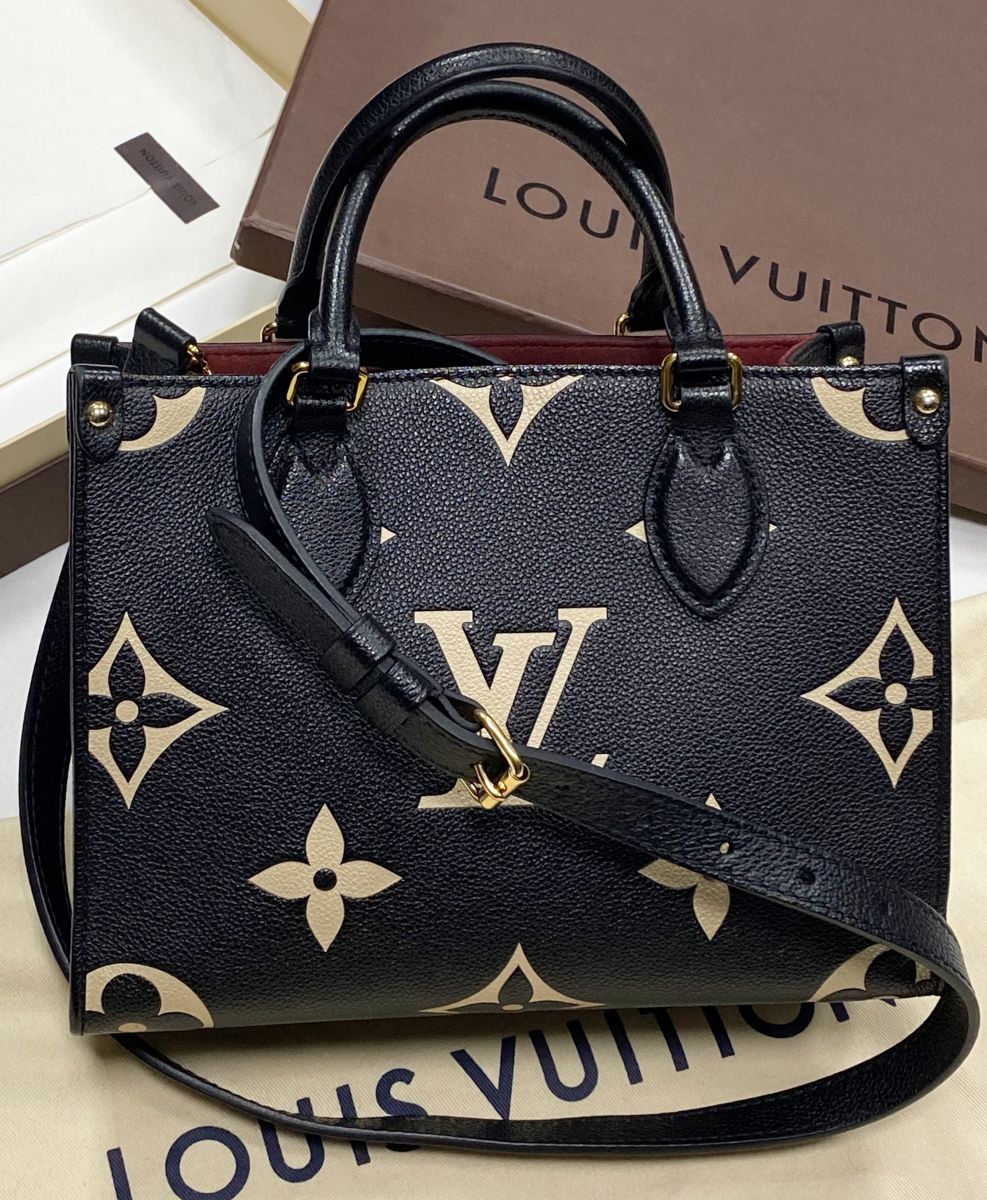Сумка Louis Vuitton размер 24/18 цена 187 860 руб

