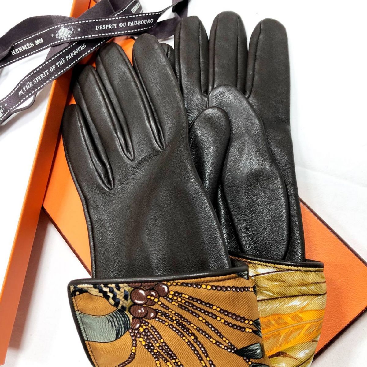 Перчатки Hermes цена 46 965 руб /в коробке/