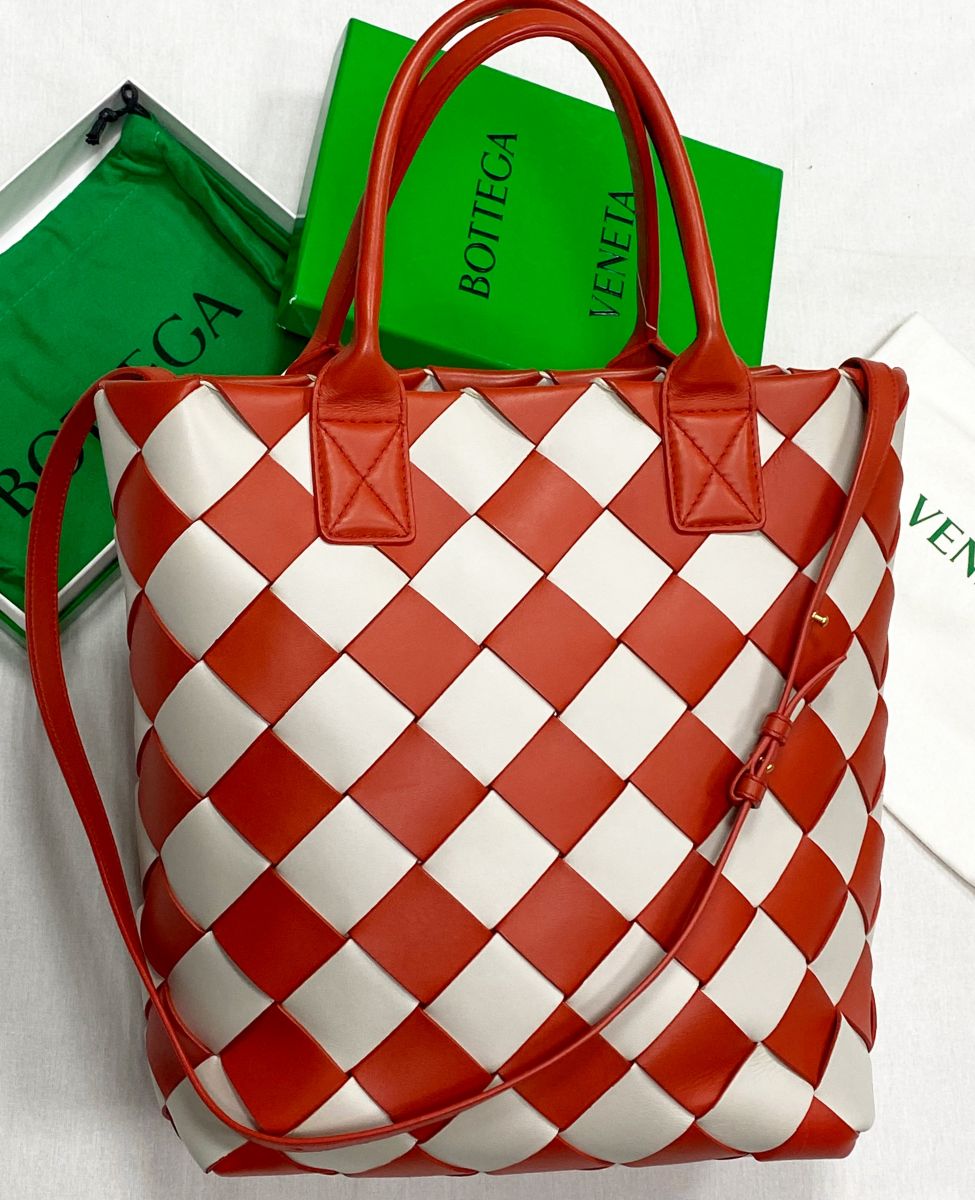 Сумка Bottega Veneta размер 30/35 цена 78 275 руб

