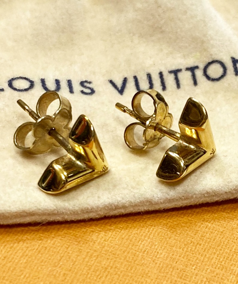 Серьги Louis Vuitton цена 10 959 руб/ в коробке/ 
