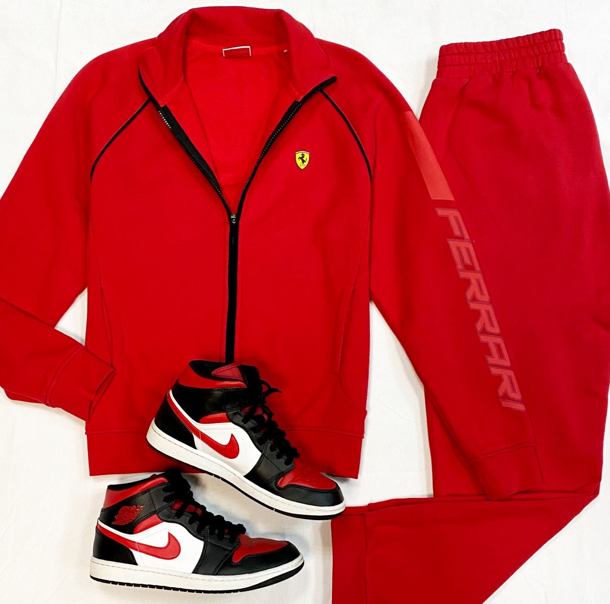 #mechtamen Ferrari размер M цена 4 616 руб
Кеды Nike размер 43 цена 10 770 руб 