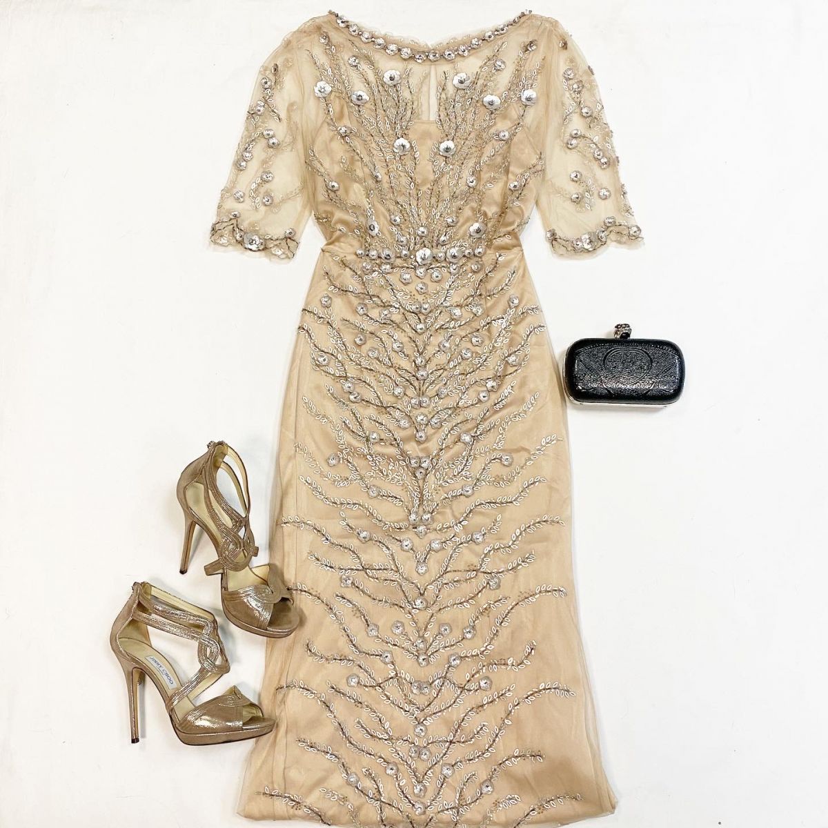 Платье/пайетки/ бисер/ Jenny Packham размер 12 цена 23 078 руб Босоножки Jimmy Choo размер 39.5 цена 12 308 рубКлатч Alexander McQueen