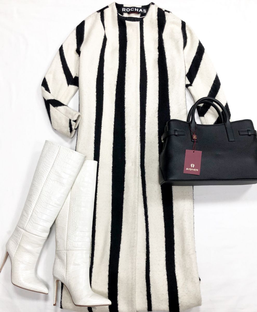 Пальто Rochas размер 42 цена 23 483 руб
Сапоги Paris Texas размер 37 цена 46 965 руб
Сумка Algner