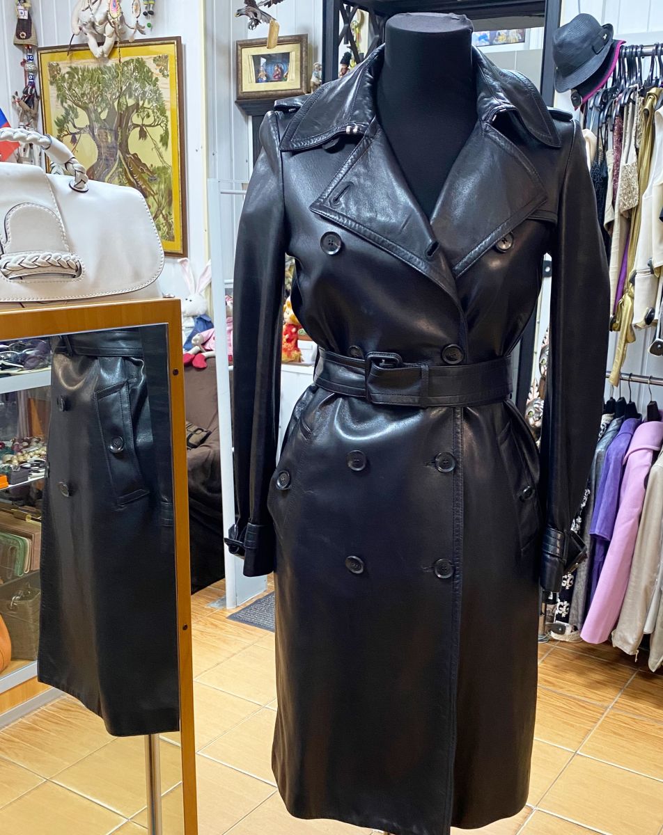 Плащ / кожа/ Gucci размер 38 цена 62 620 руб