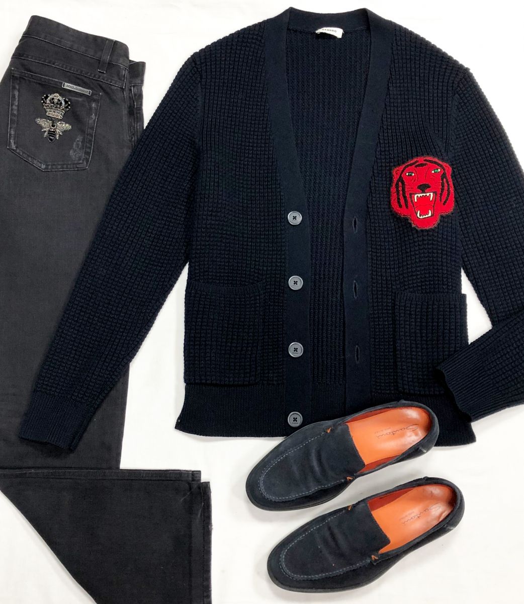 Кардиган Sandro размер L цена 6 262 руб
Джинсы Dolce Gabbana размер 48 цена 9 393 руб
Лоферы Santoni размер 42 цена 15 655 руб