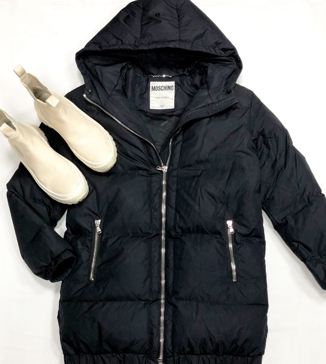 Пуховик Moschino размер 36 цена 23 078 руб
Ботинки Jil Sander размер 38 цена 23 078 руб