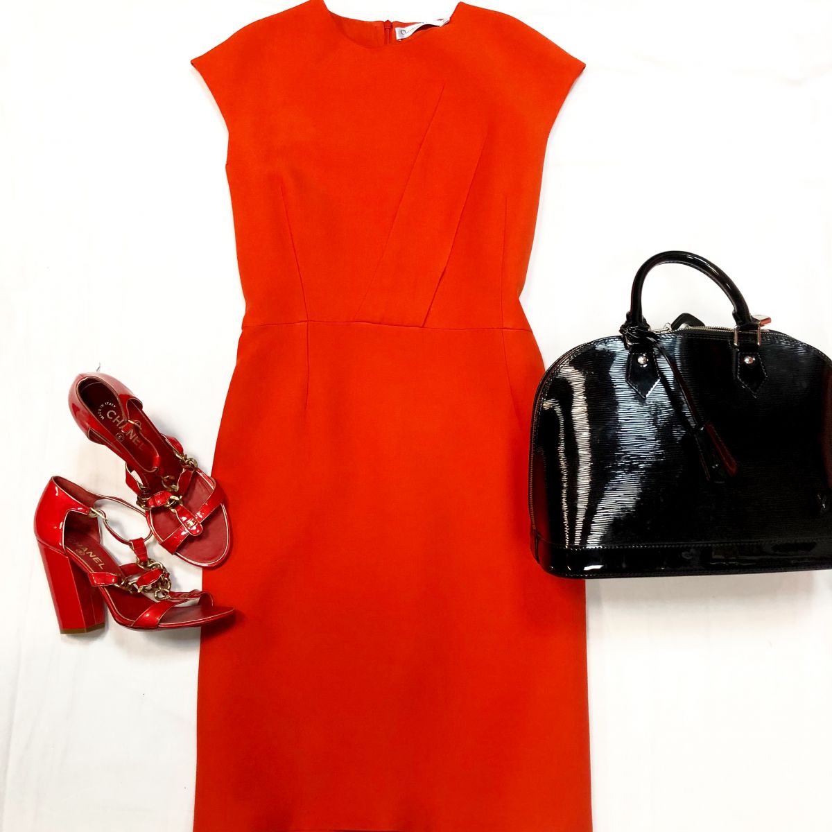 Платье CHRISTIAN DIOR размер 42/46 цена 15 385 руб 
Сумка LOUIS VUITTON