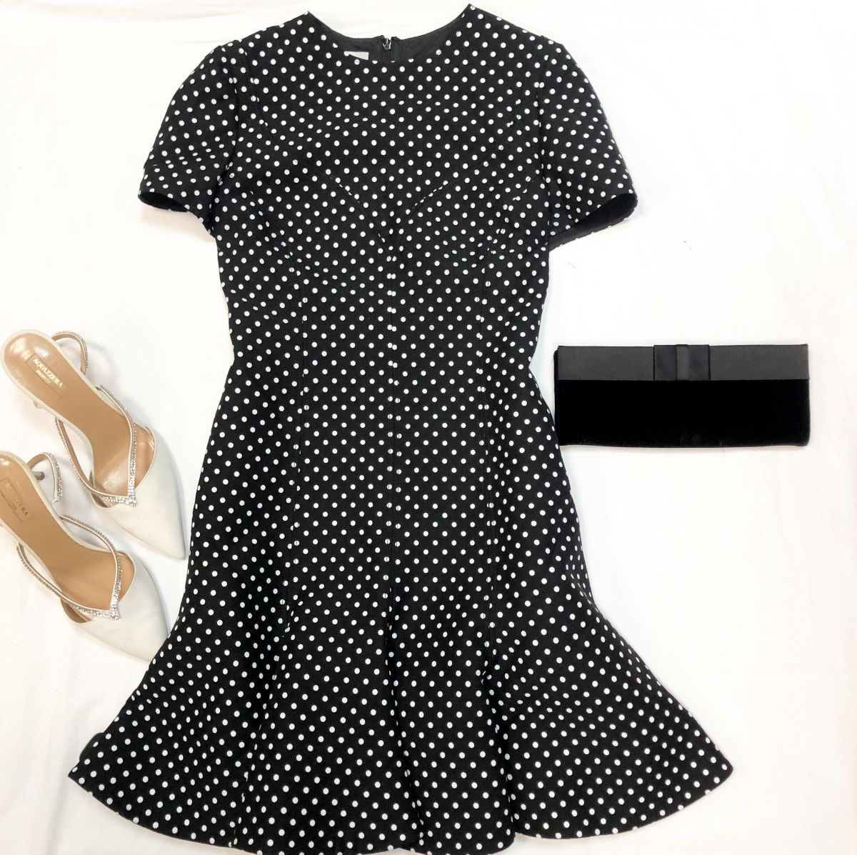 Платье Valentino размер 44 цена 23 078 руб 
Клатч GIORGIO ARMANI