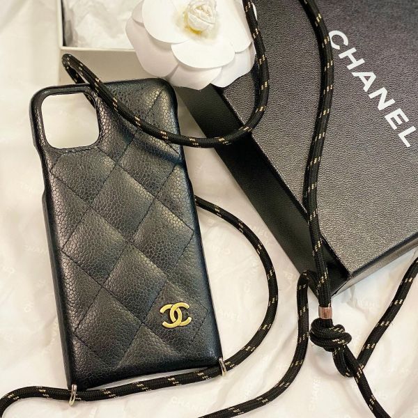 Чехол для телефона Chanel 