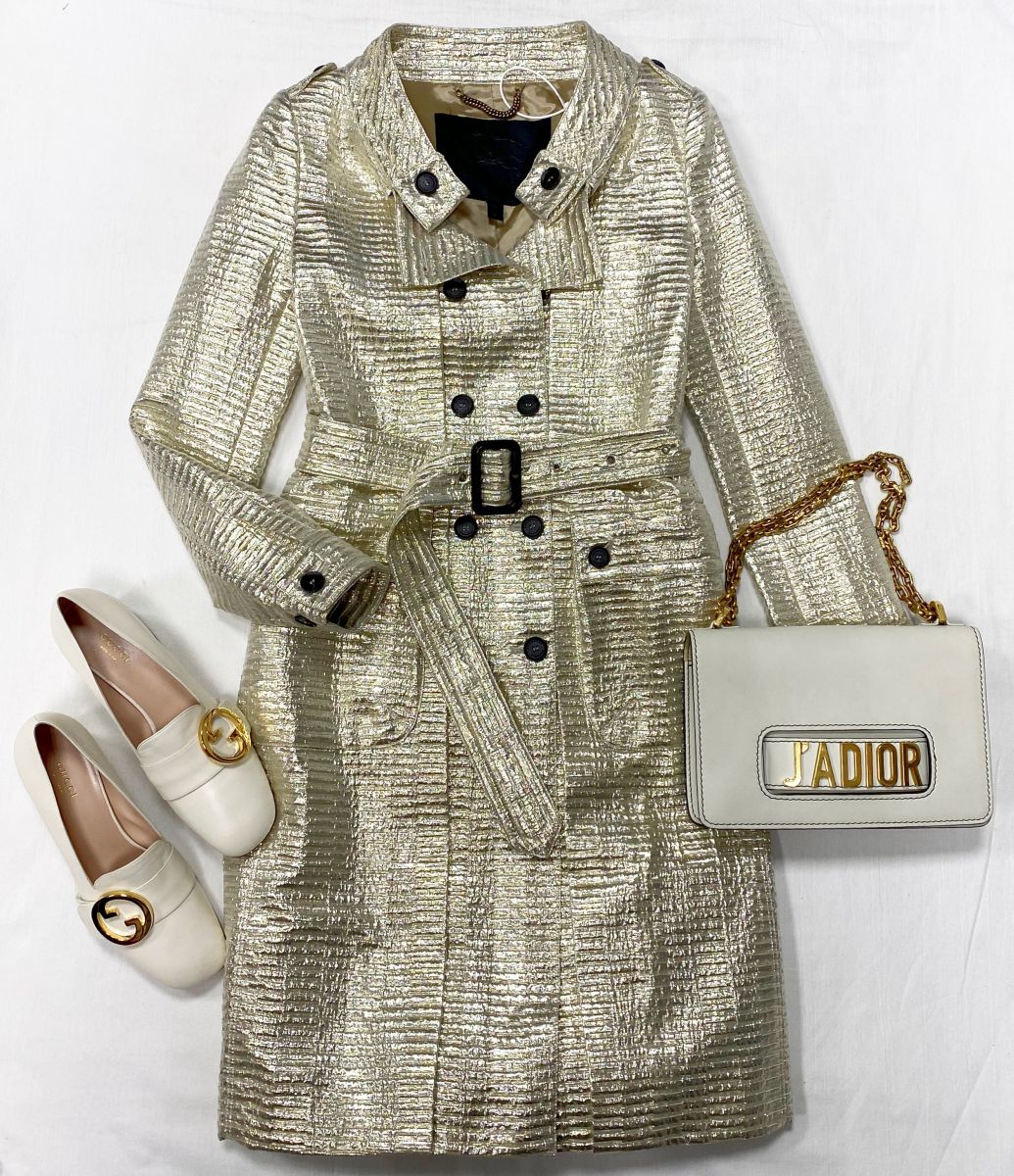 Плащ Burberry размер 42 цена 46 965 руб 
Туфли Gucci размер 38.5 цена 31 310 руб / новые / 
Сумка Christian Dior 