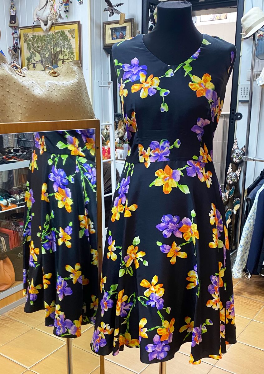 Платье Ralph Lauren размер 8 цена 23 483 руб
Платье Michael Kors размер 10 цена 15 655 руб
Платье Lorena Antoniazzi размер 44 цена 18 786 руб
Платье 12 Storeez размер M цена 3 131 руб