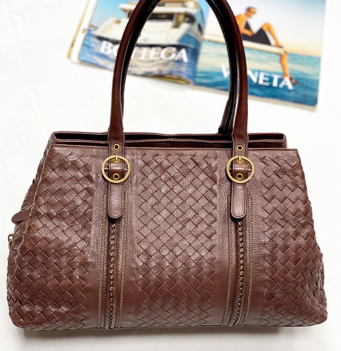Сумка Bottega Veneta размер 35/22 цена 31 310 руб
