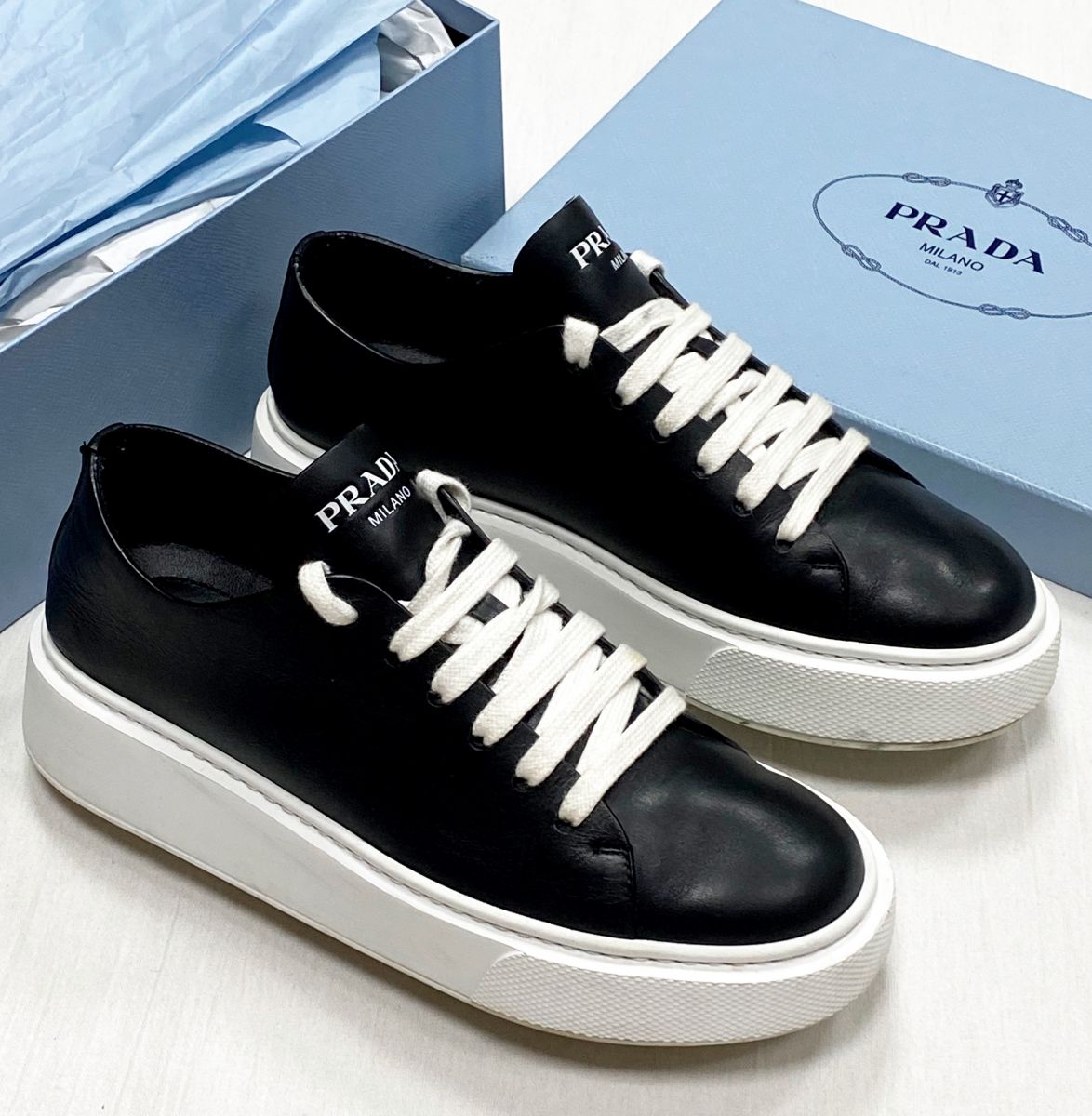 Кеды Prada размер 38.5 цена 31 310 руб
