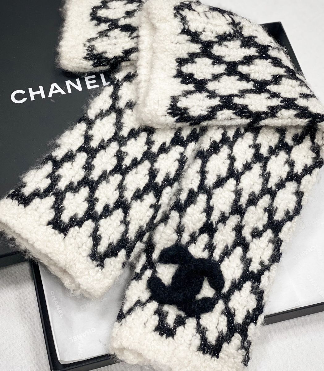 Митенки / кашемир / Chanel цена 23 483 руб 