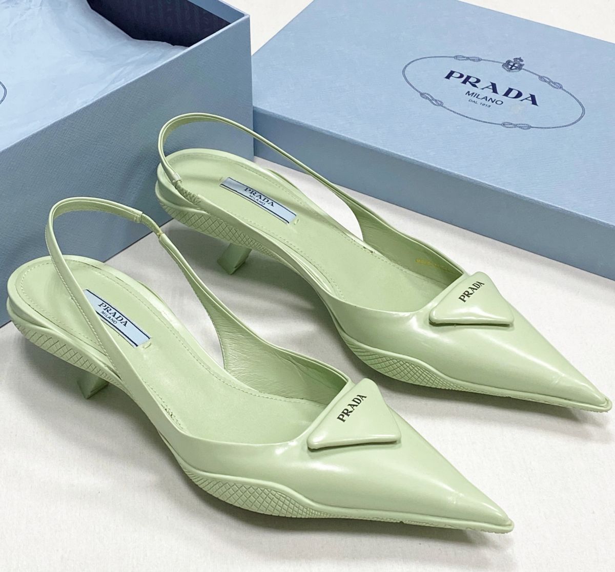 Босоножки Prada размер 38 цена 23 483 руб
