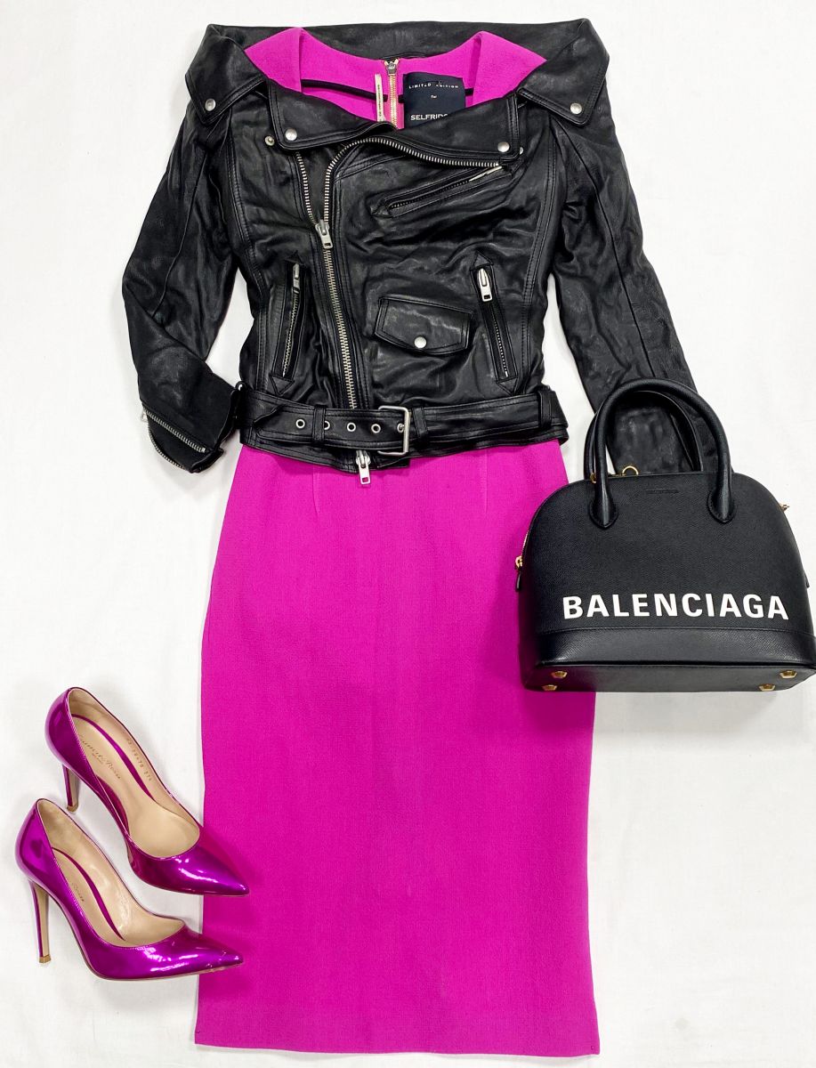 Куртка /кожа/ Faith Connexion размер 36 цена 23 483 руб
Платье Roland Mouret размер 40 цена 23 483 руб/ с биркой/
Туфли Gianvito Rossi размер 37.5 цена 15 655 руб
Сумка Balenciaga 