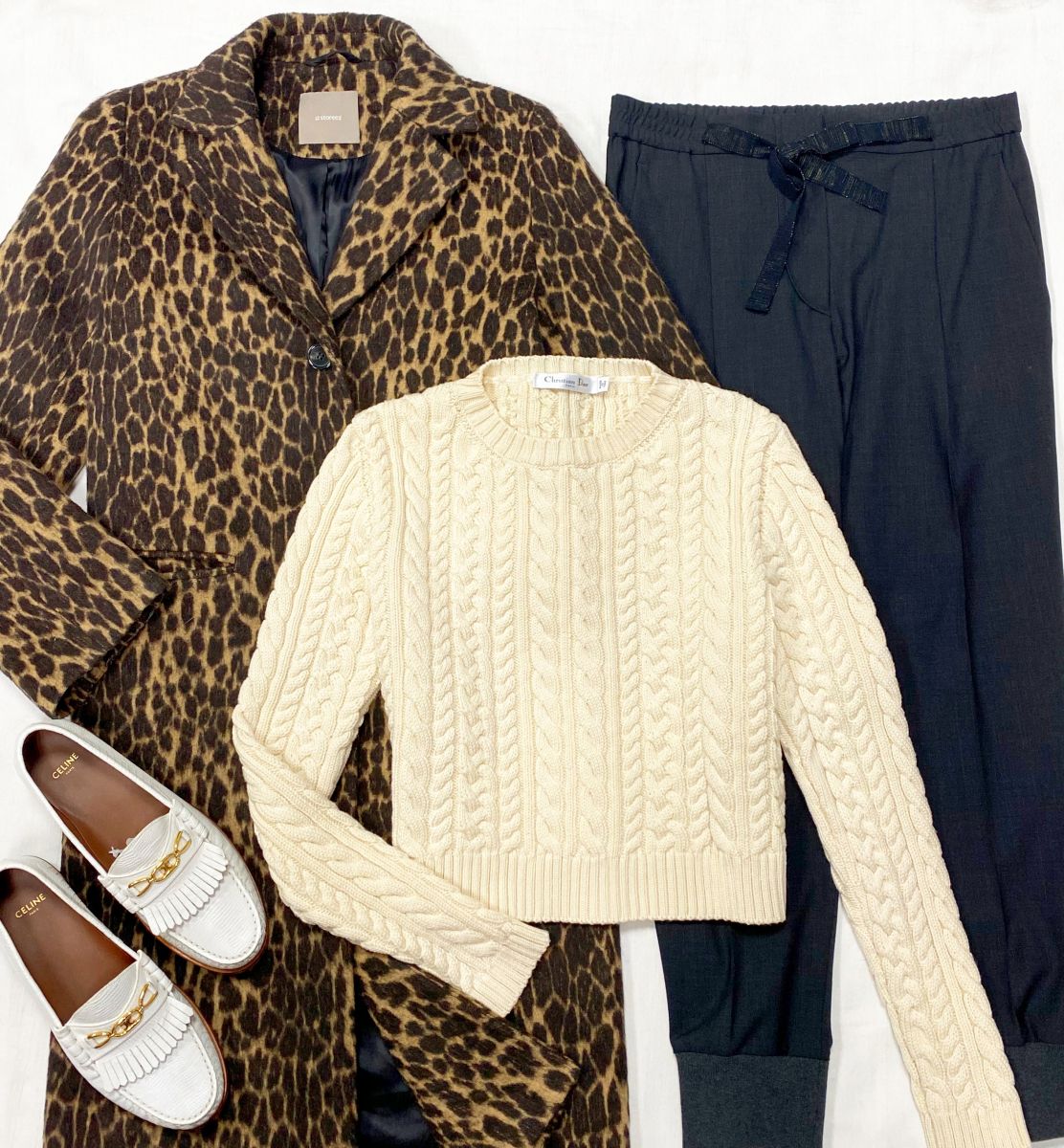 Свитер Christian Dior размер 38 цена 46 965 руб Пальто 12Storeez размер S цена 15 655 руб Брюки Brunello Cucinelli размер 42 цена 15 655 руб Лоферы Celine размер 39 цена 31 310 руб