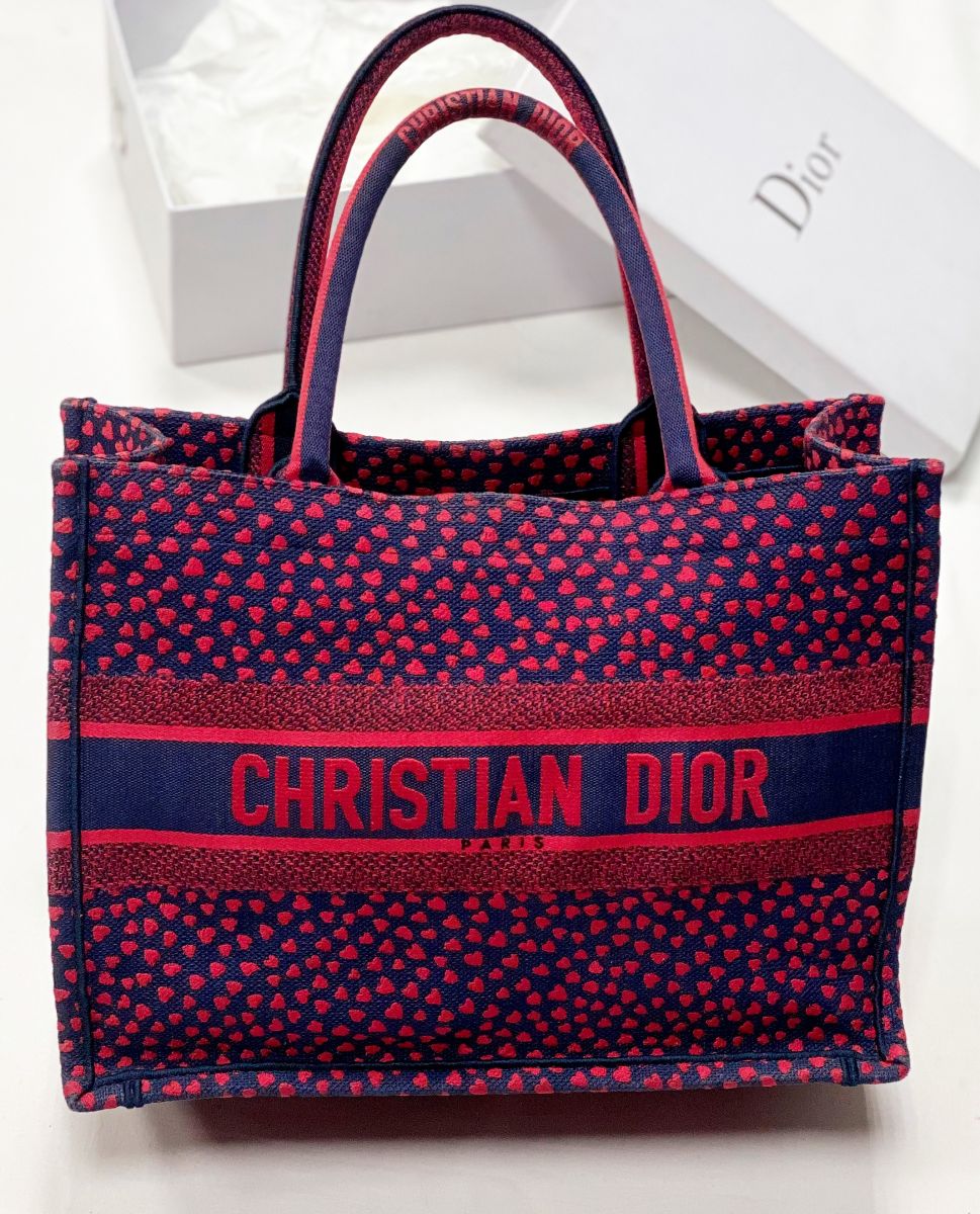 Сумка Christian Dior размер 35/25 цена 140 895 руб