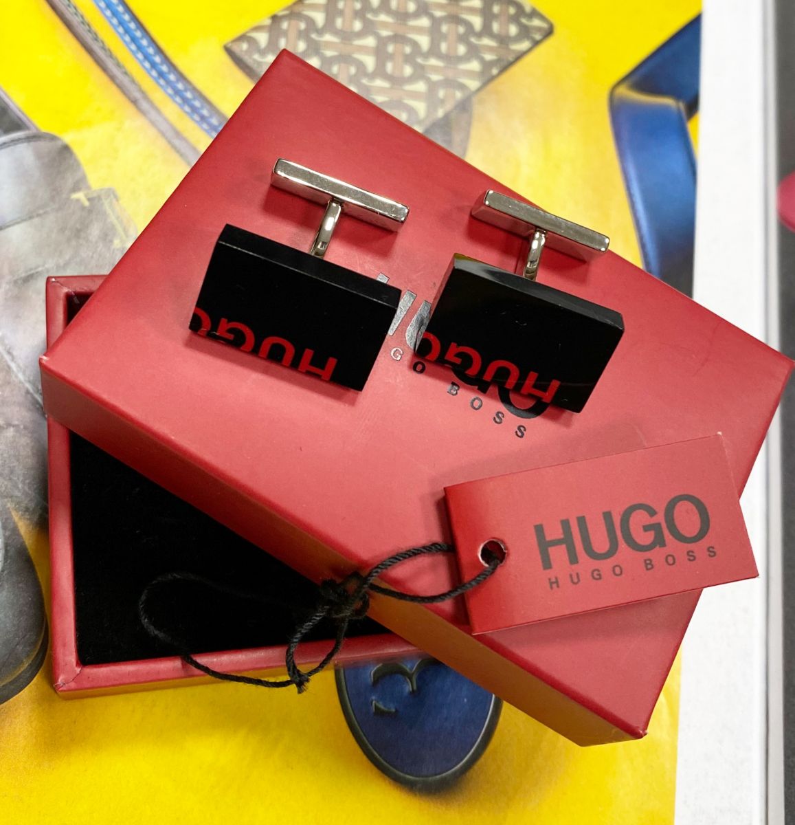#mechtamen Запонки Hugo Boss цена 9 231 руб/в коробке/ 
