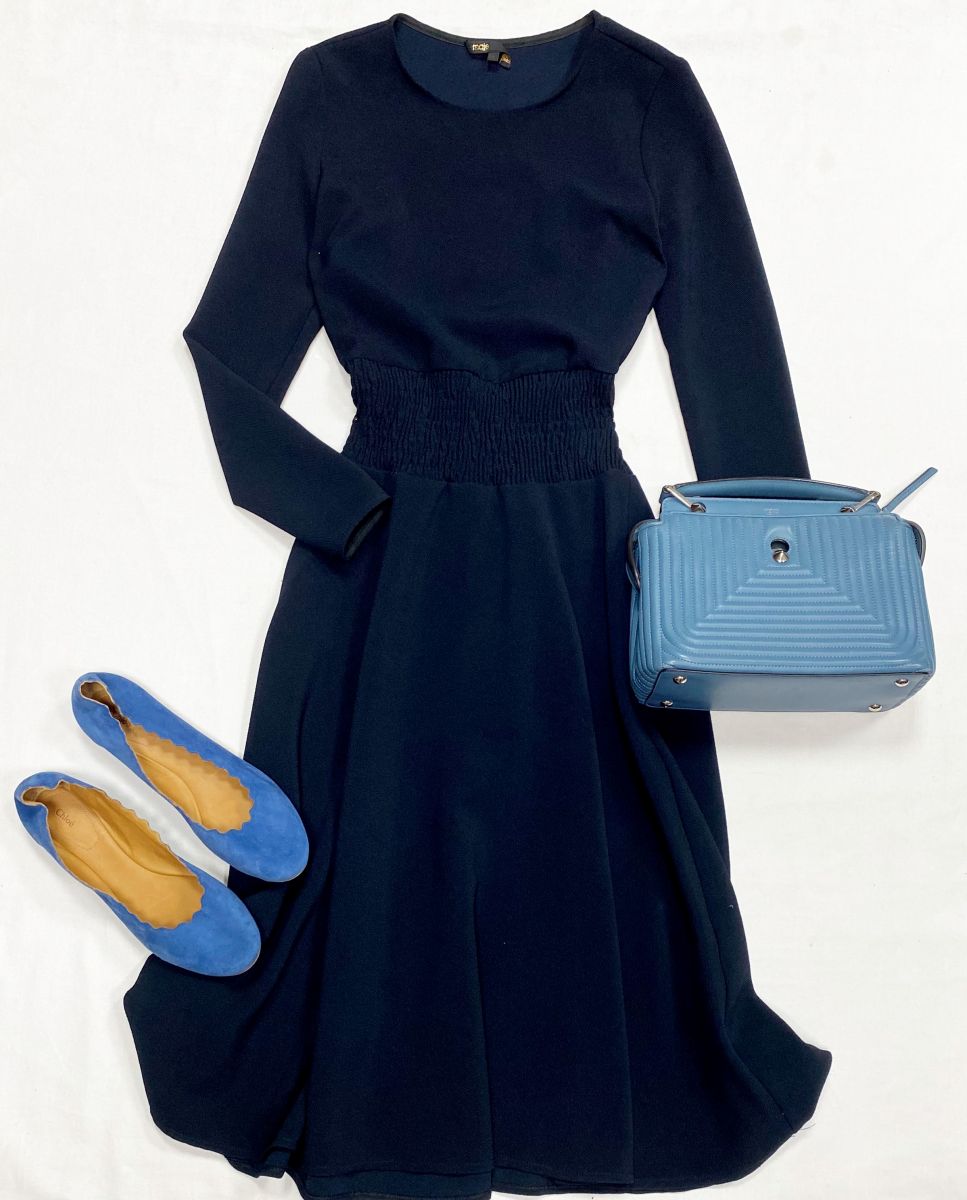 Платье Maje размер 1 цена 10 959 руб
Балетки Chloe размер 40 цена 15 655 руб
Сумка Fendi 