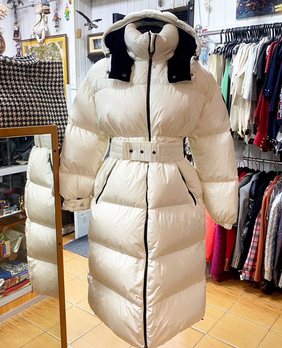 Пуховик Moncler размер 2 цена 59 489 руб
