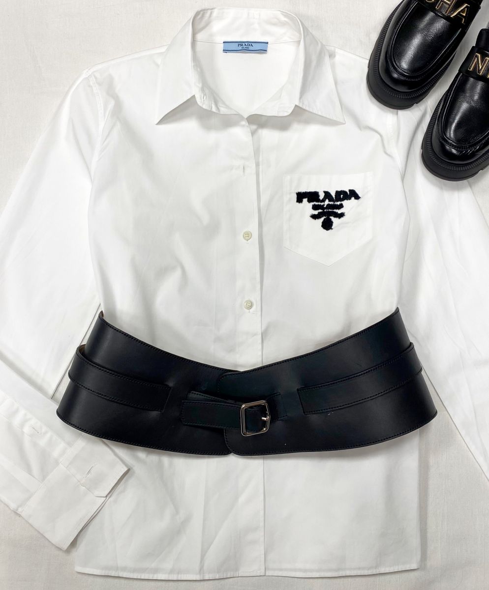 Блузка Prada размер 40 цена 31 310 руб 
Пояс  размер 90/36 цена 31 310 руб