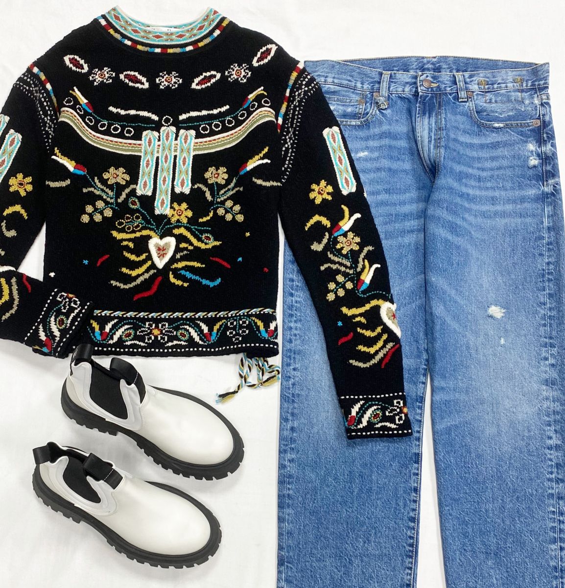 Джинсы R13 размер 29 цена 31 310 руб
Кофта Christian Dior размер 38 цена 23 483 руб
Ботинки Marni размер 40 цена 31 310 руб