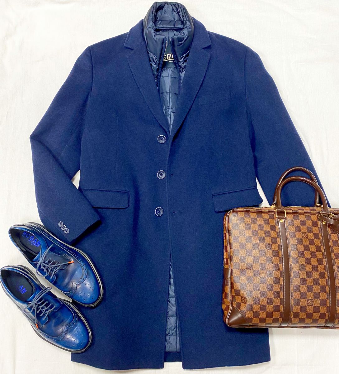 #mechtamen Пальто / утепленное / Herno размер 50 цена 23 483 руб 
Ботинки Hogan размер 41.5 цена 10 959 руб 
Сумка Louis Vuitton