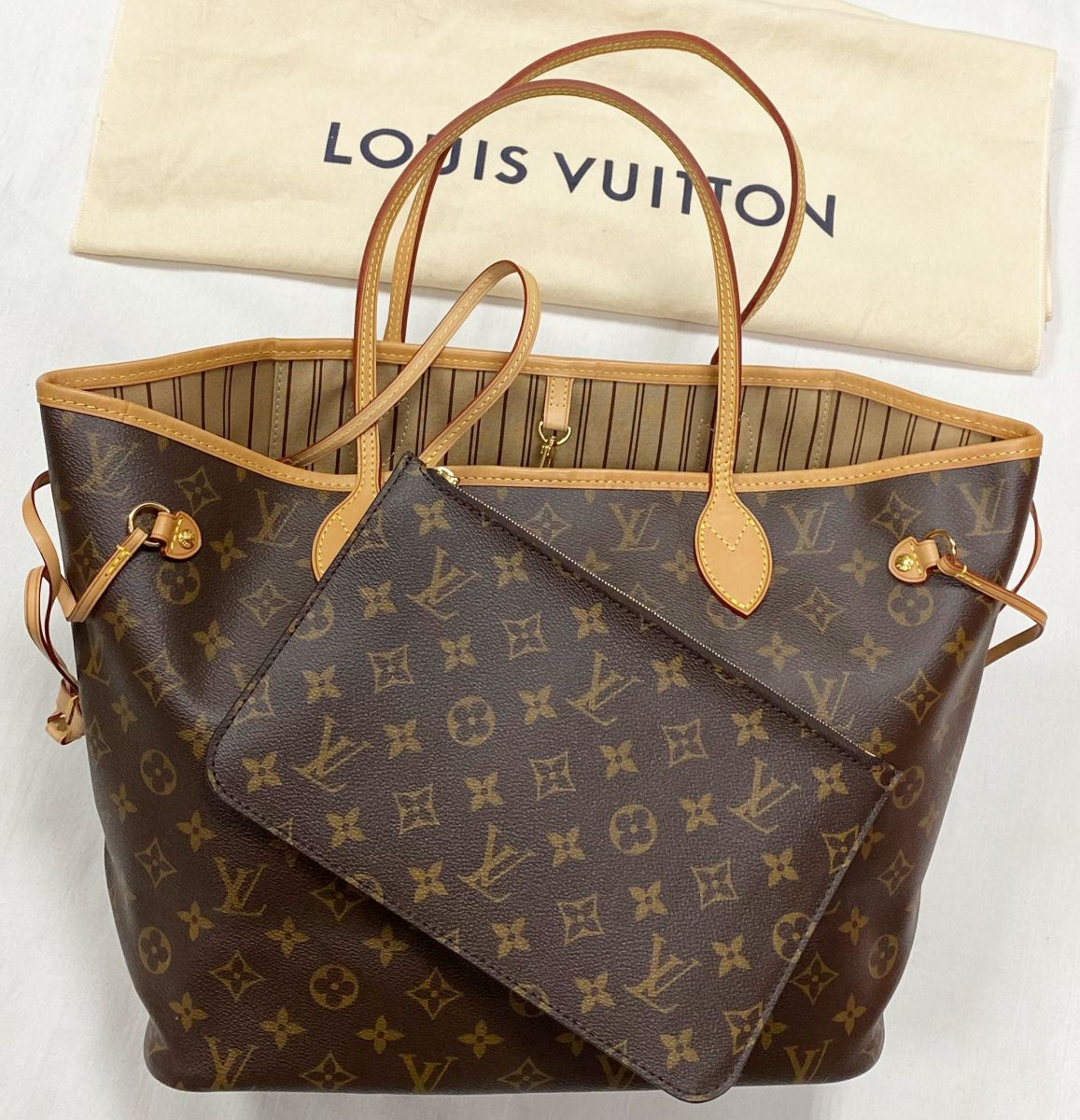 Сумка Louis Vuitton размер 32/27 цена 140 895 руб