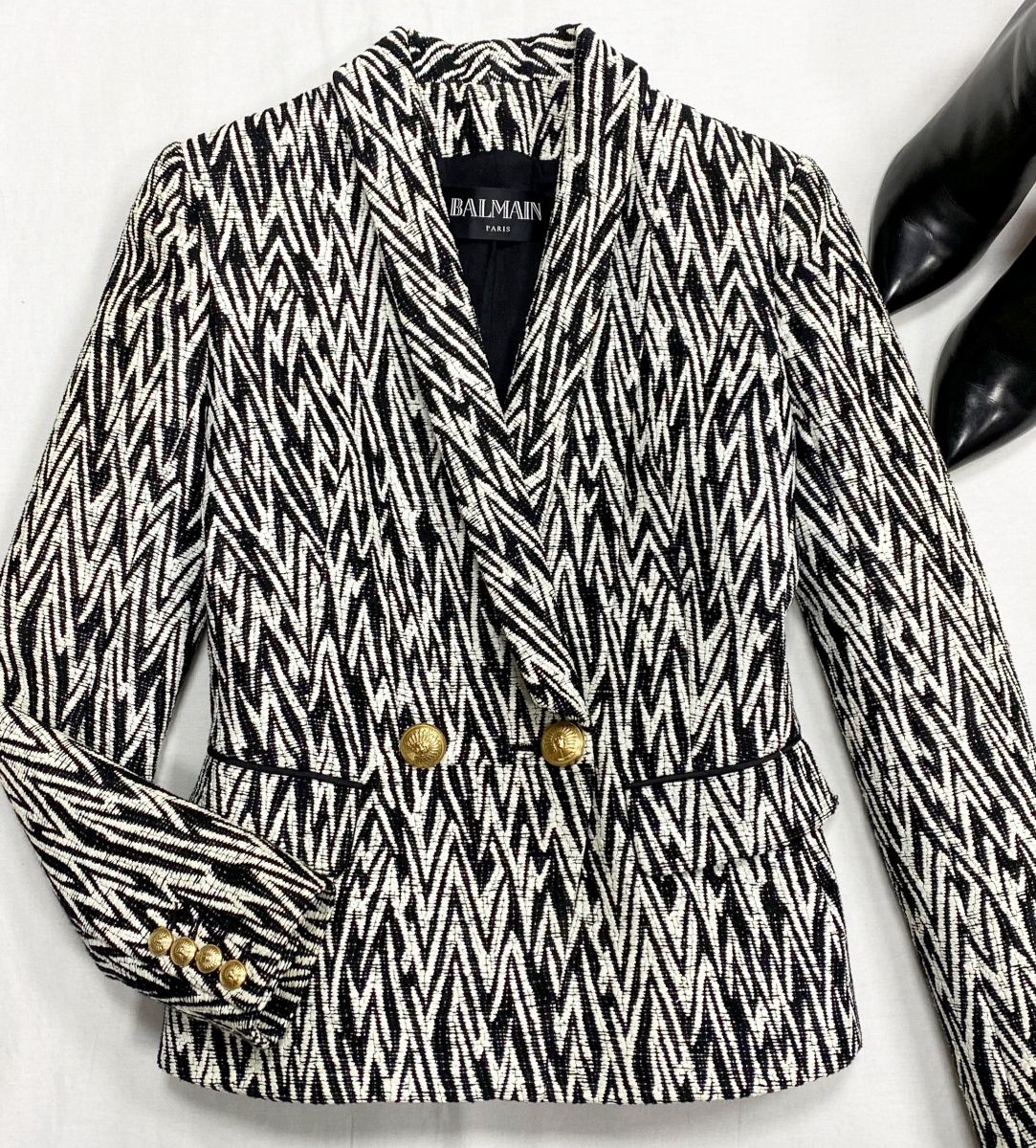 
Жакет Balmain размер 38 цена 15 655 руб 